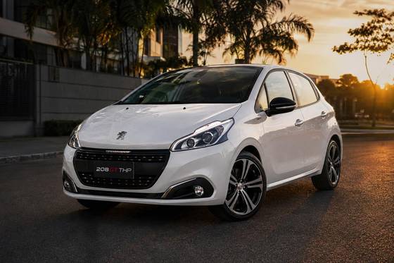 PEUGEOT 208 1.6 THP GT 16V FLEX 4P MANUAL PEUGEOT 208 1.6 THP GT 16V FLEX 4P MANUAL